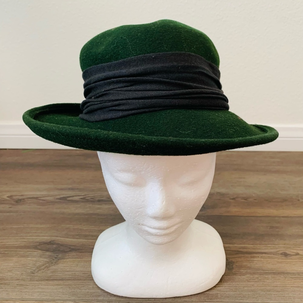 Scala hat - Picture 2 of 7